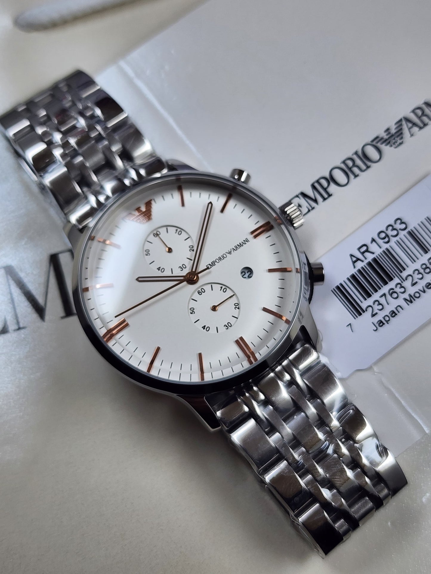 AR1933 Emporio Armani white dial  and stainless steel 43mm